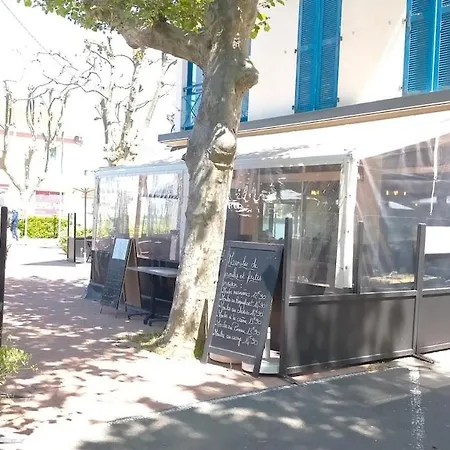 Petite Maison Chatelnanon A 250 Metres De La Semesterbostad